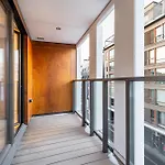 Center Kentmanni Lux Apartment, Free Parking