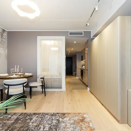 شقة Center Kentmanni Lux Apartment, Free Parking